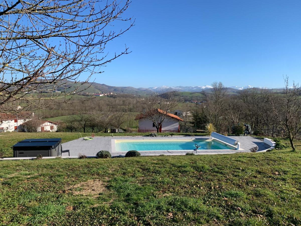 Studio Laina Avec Piscine, Spa Optionnel Irissarry Buitenkant foto